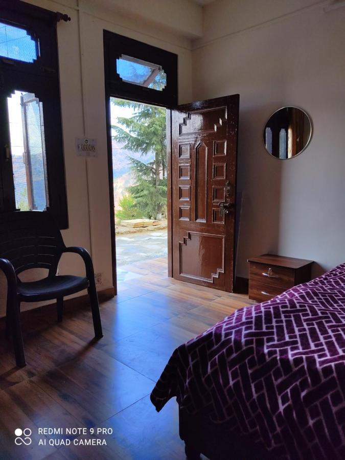 Trushali Homestay 纳尔卡恩达 外观 照片